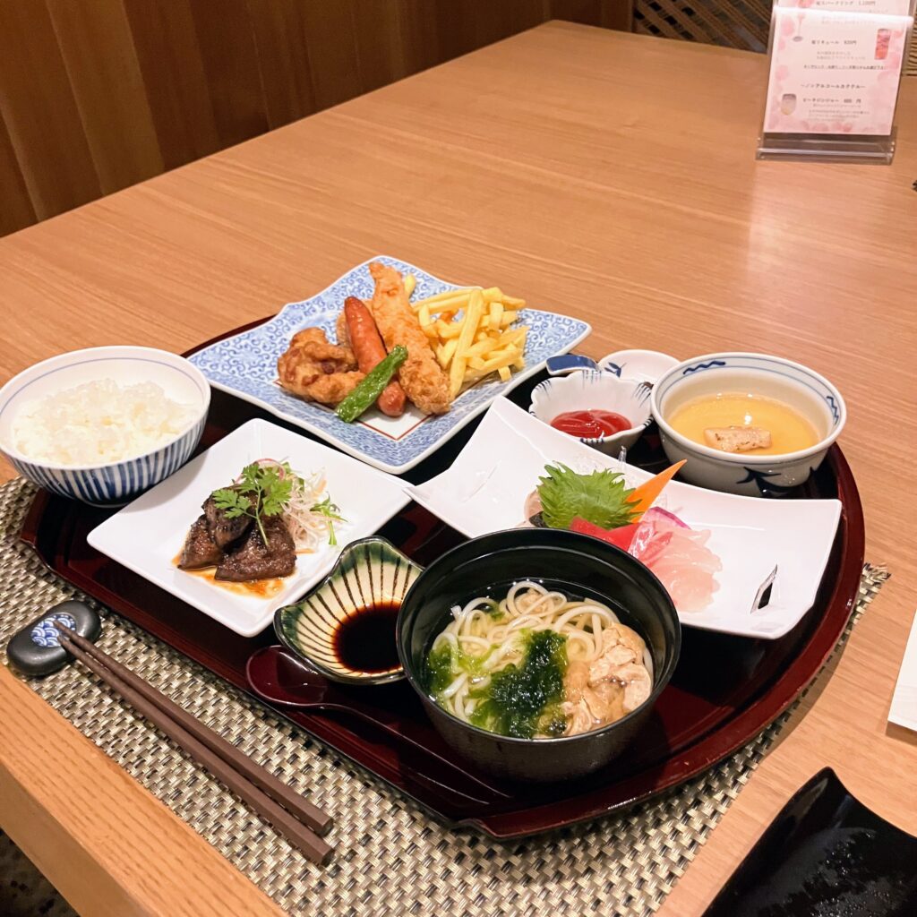 ネムリゾート　ディナー　子ども用食事