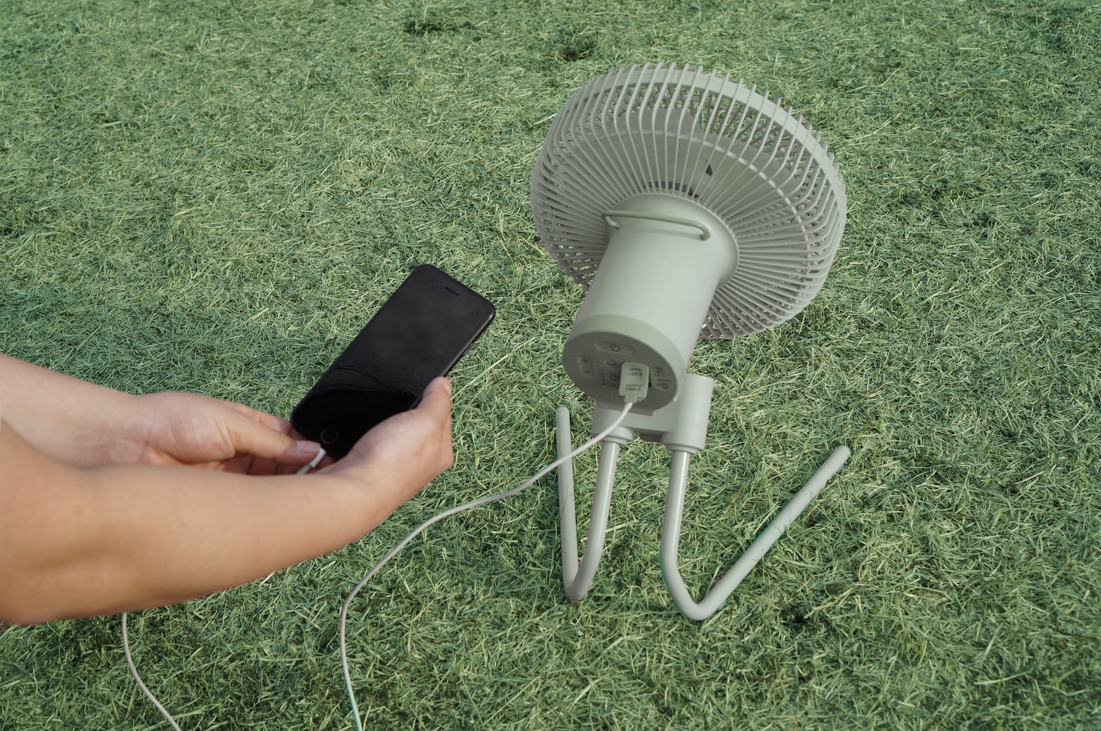 シロカ「ポータブルコードレス扇風機 ANDON FAN」