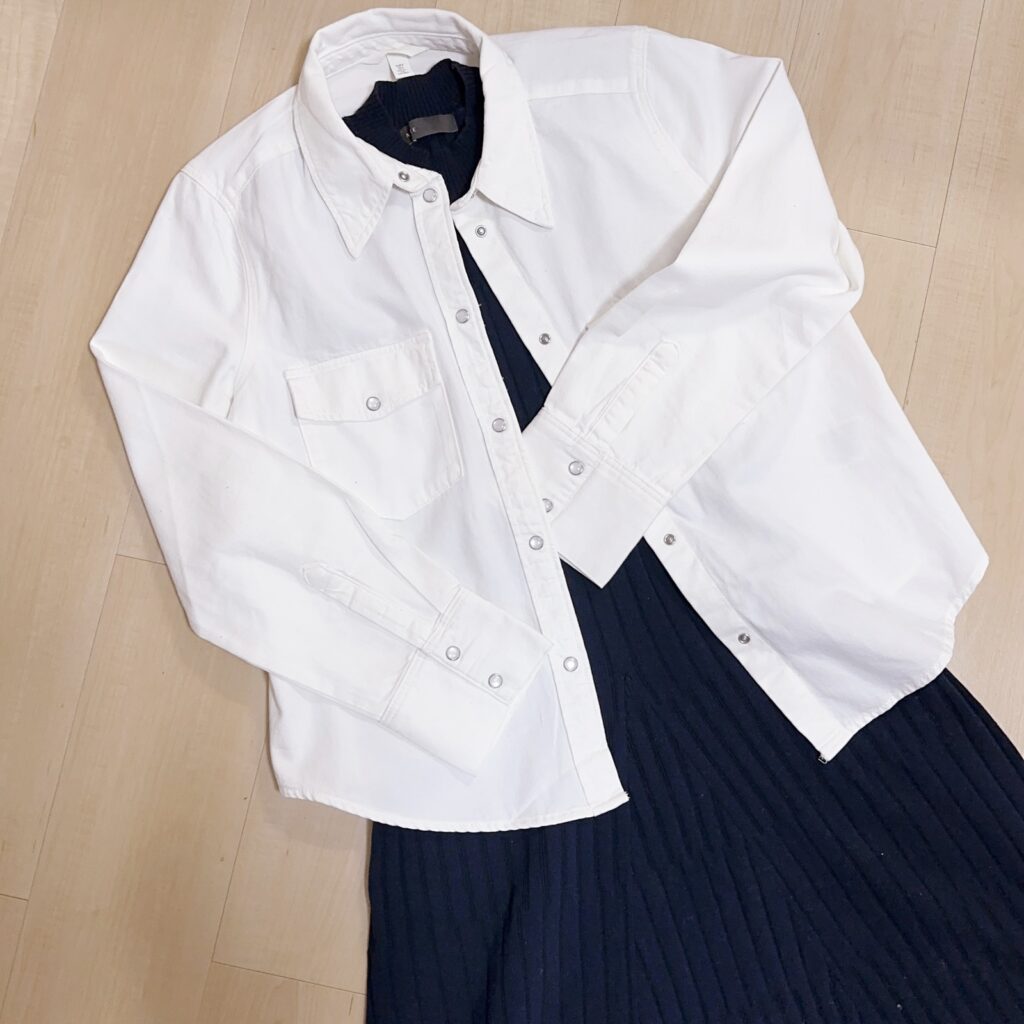 LEE 白シャツ　ファッション