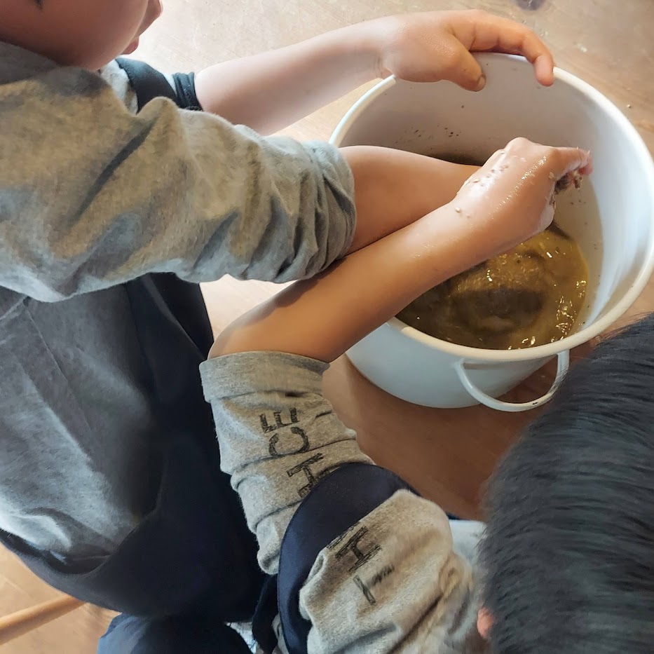 水　麹塩　醤油つくり