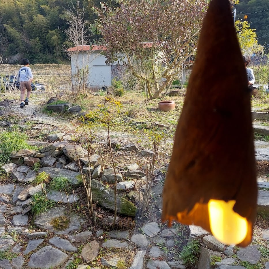 お庭　モノローグ　子供