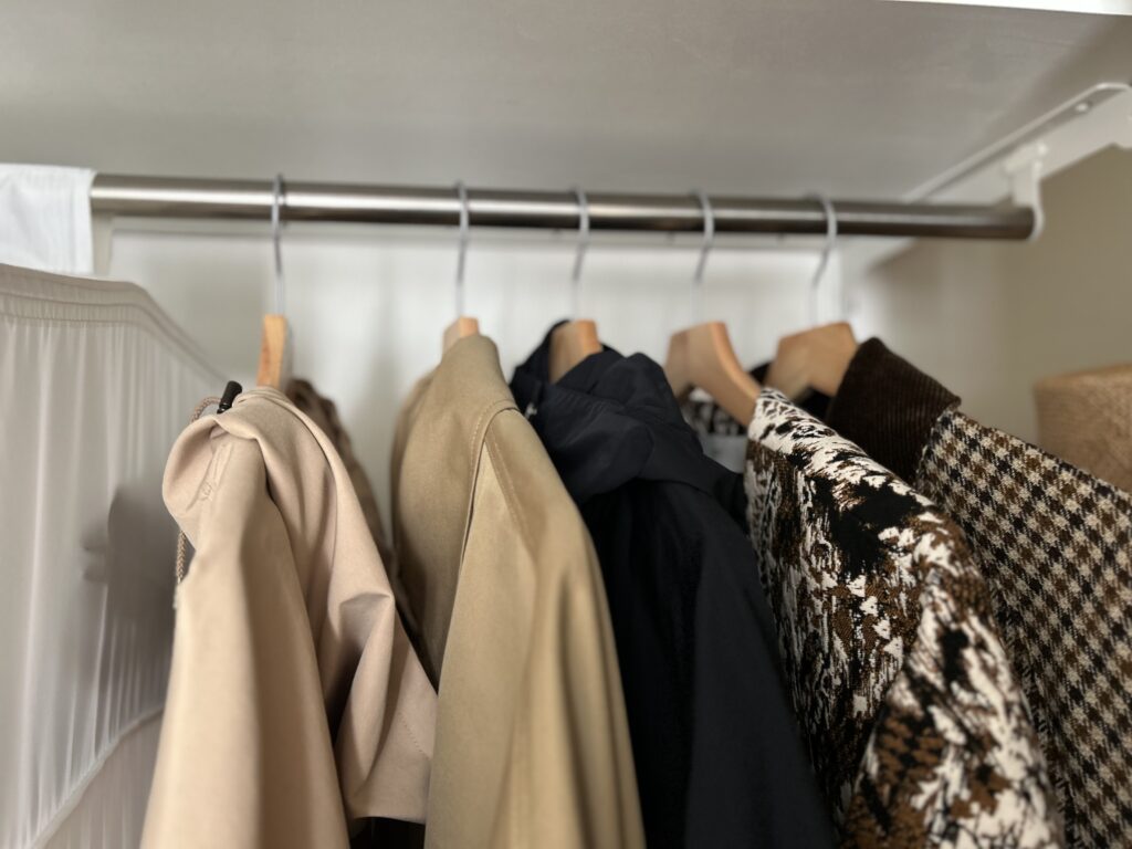 無印良品　整ったクローゼット　お得なハンガー