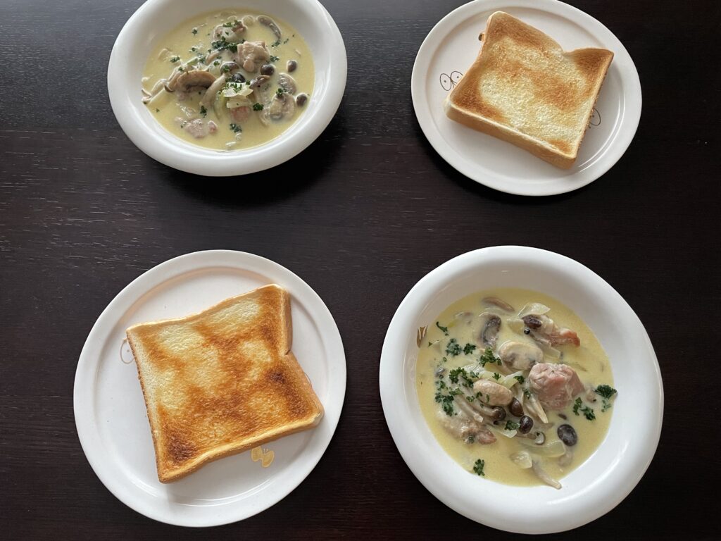 "チキンときのこのコーンクリームスープ"写真1　"ワタナベマキさんのレシピ"　"LEE100人隊　TB　はな　料理部"