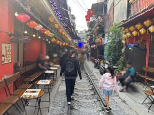 ハノイ　トレインストリート