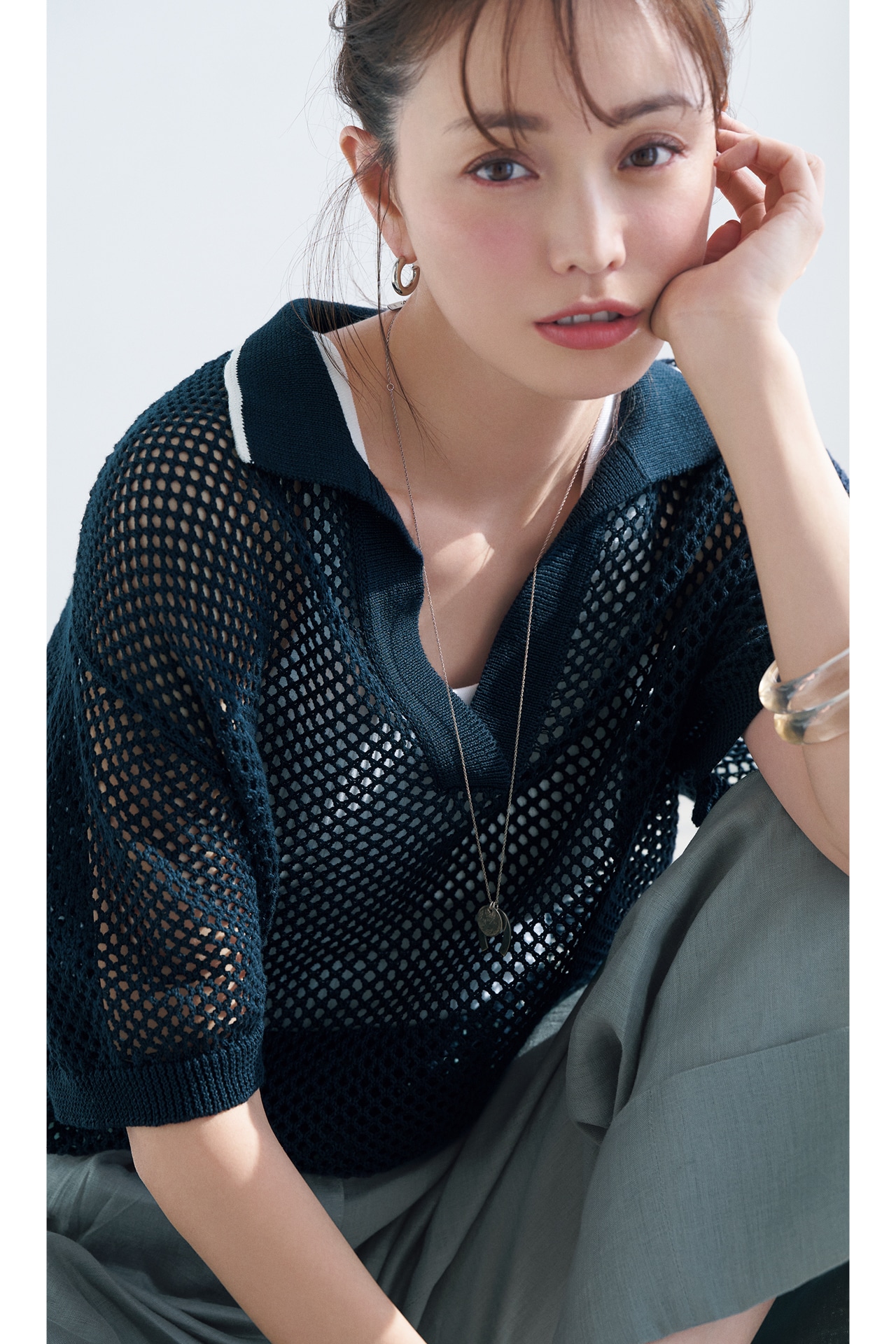 蛯原友里さんのADAWAS（アダワス）【洗える】MESH SKIPPERのコーデ