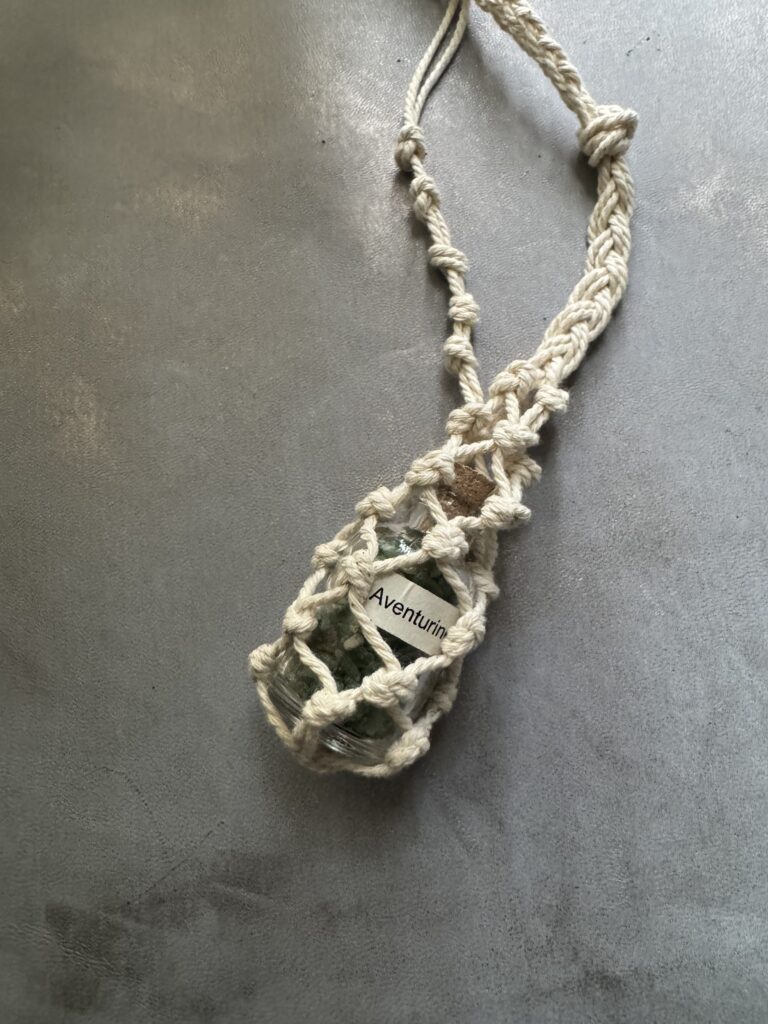 マクラメペンダント