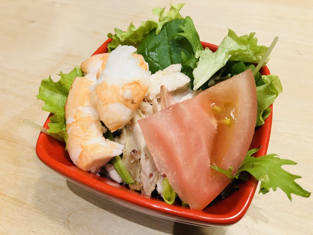 コストコ
ロティサリーチキン
カクテルエビ
サラダ