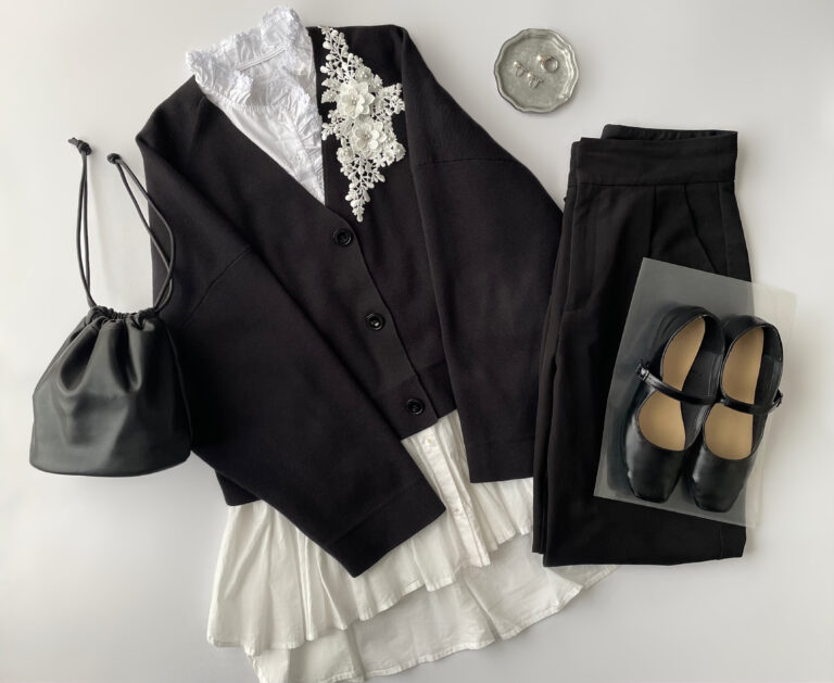 "ユニクロGUコーデ2025年4月上旬置き画"3　"LEE100人隊　TB　はな　今日なに着てる"