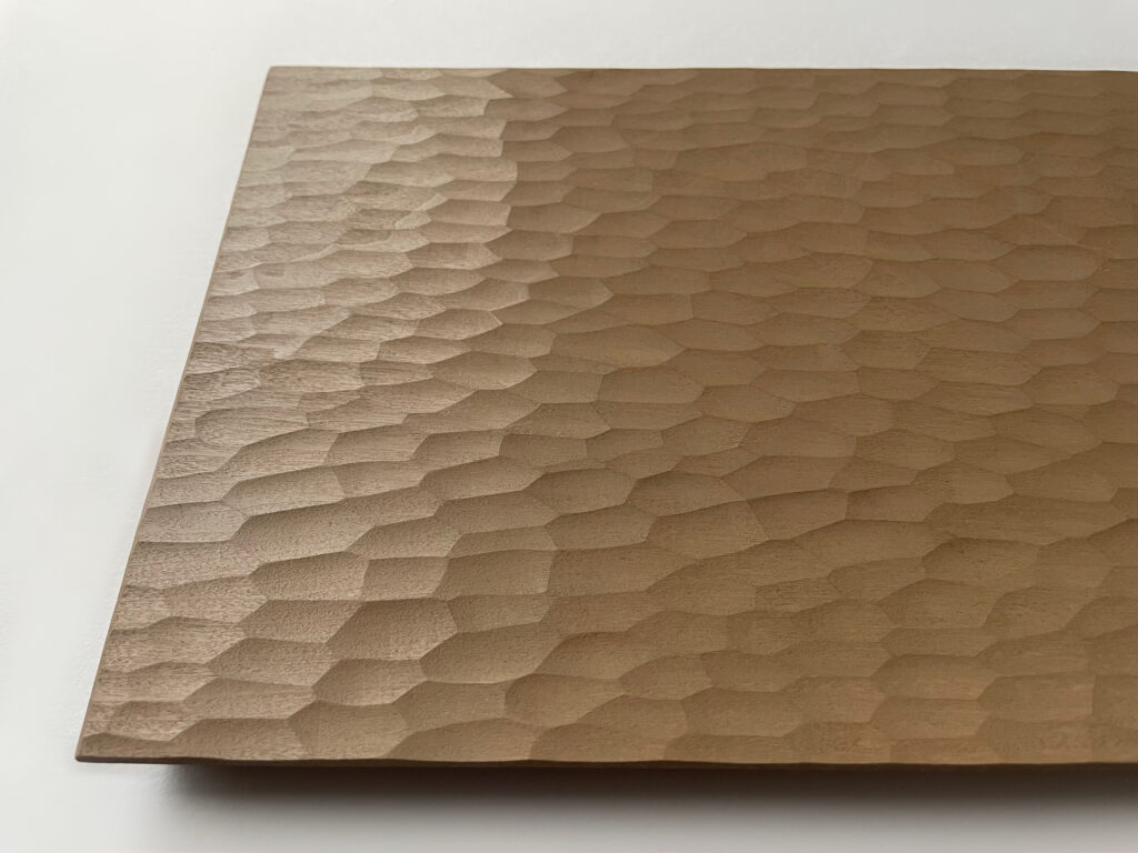 蔦屋漆器店の白漆くり板さざ波