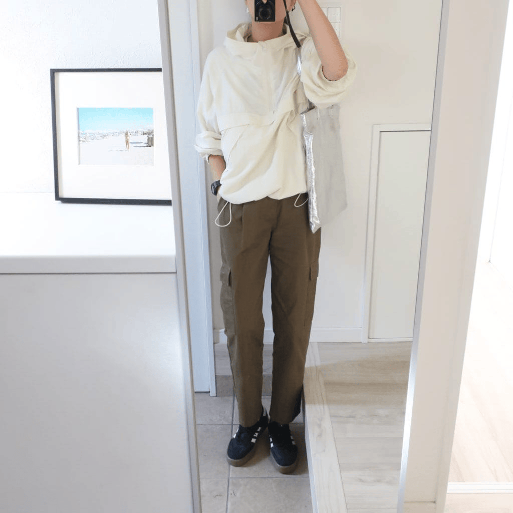 40代ママの運動会コーデ　地味色カジュアル、スポーティーな小物