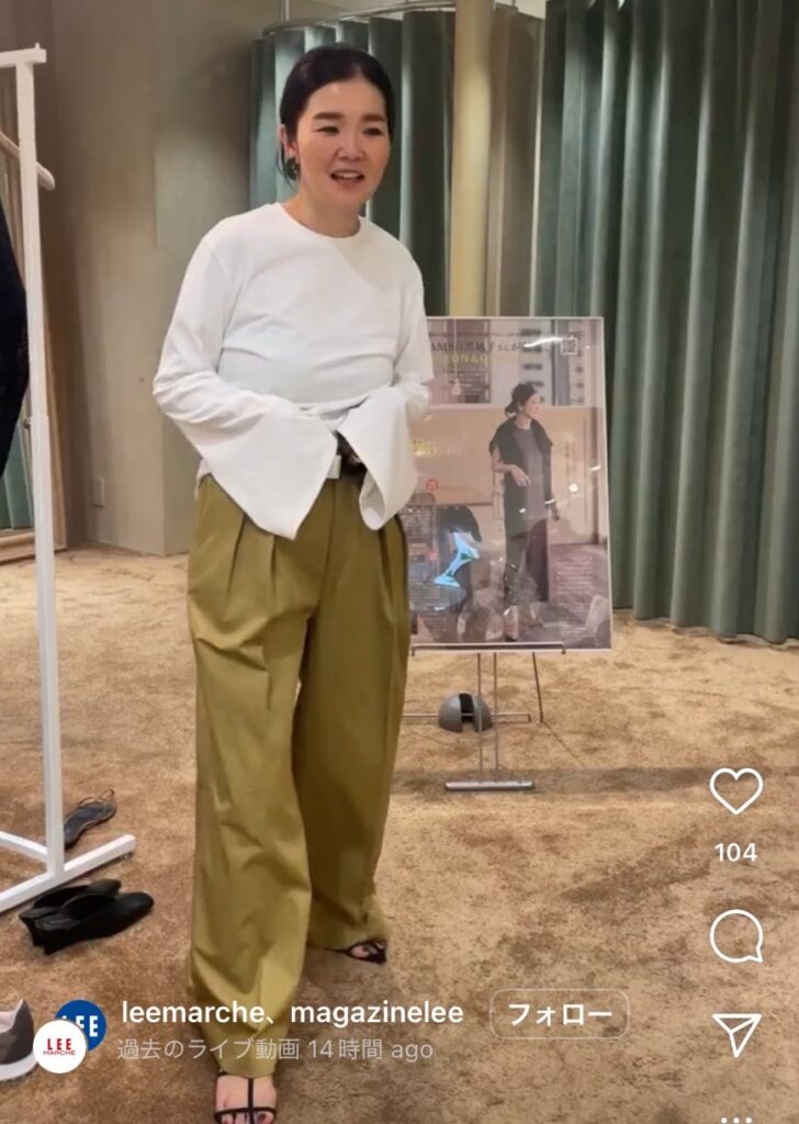 Demi-Luxe BEAMS
【洗える】フレアスリーブ プルオーバー
￥15,400