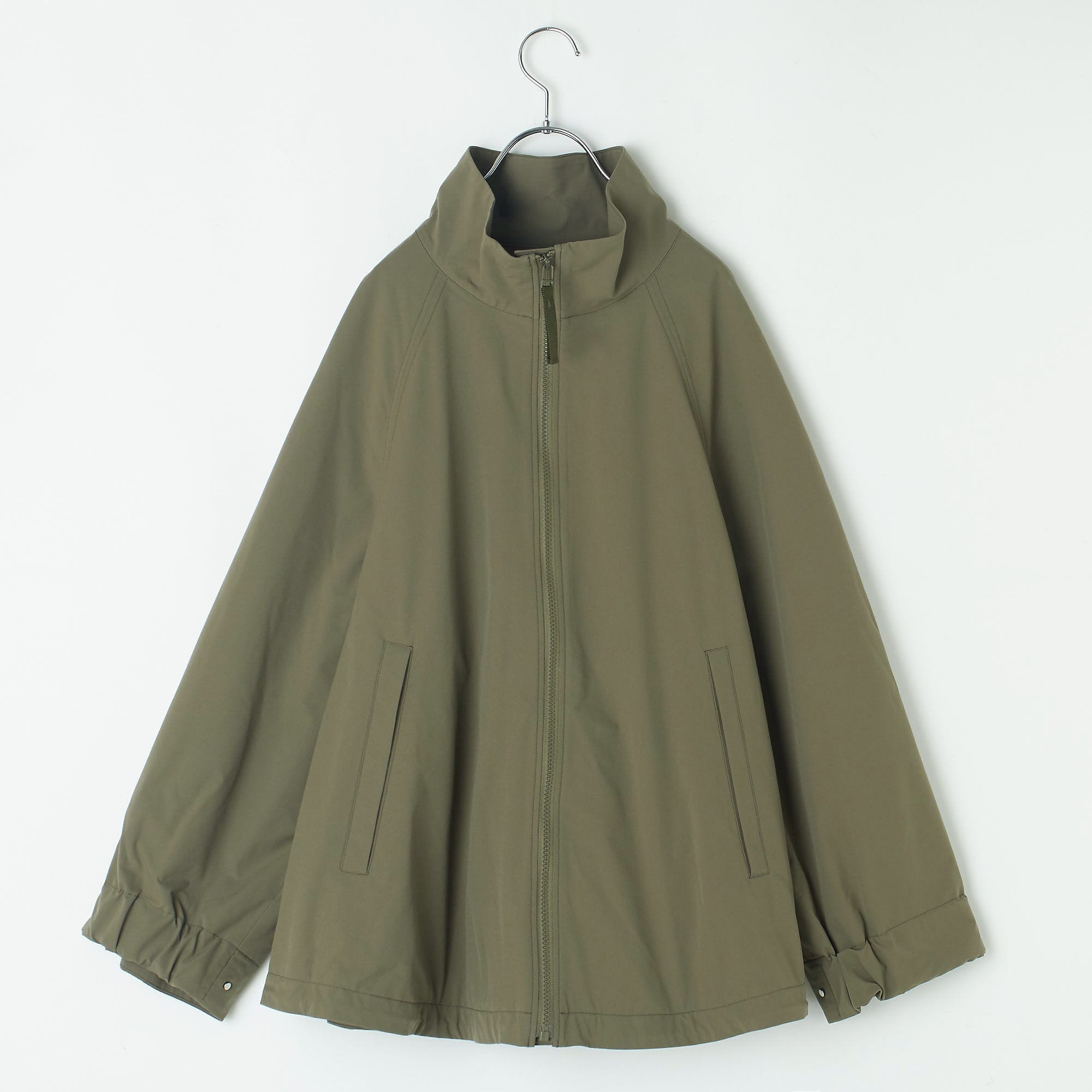 Demi-Luxe BEAMS
【洗える】オーバースタンドブルゾン.M
￥35,200