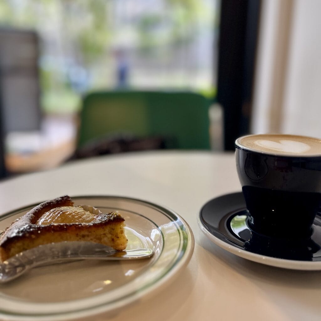 ケーキ コーヒー