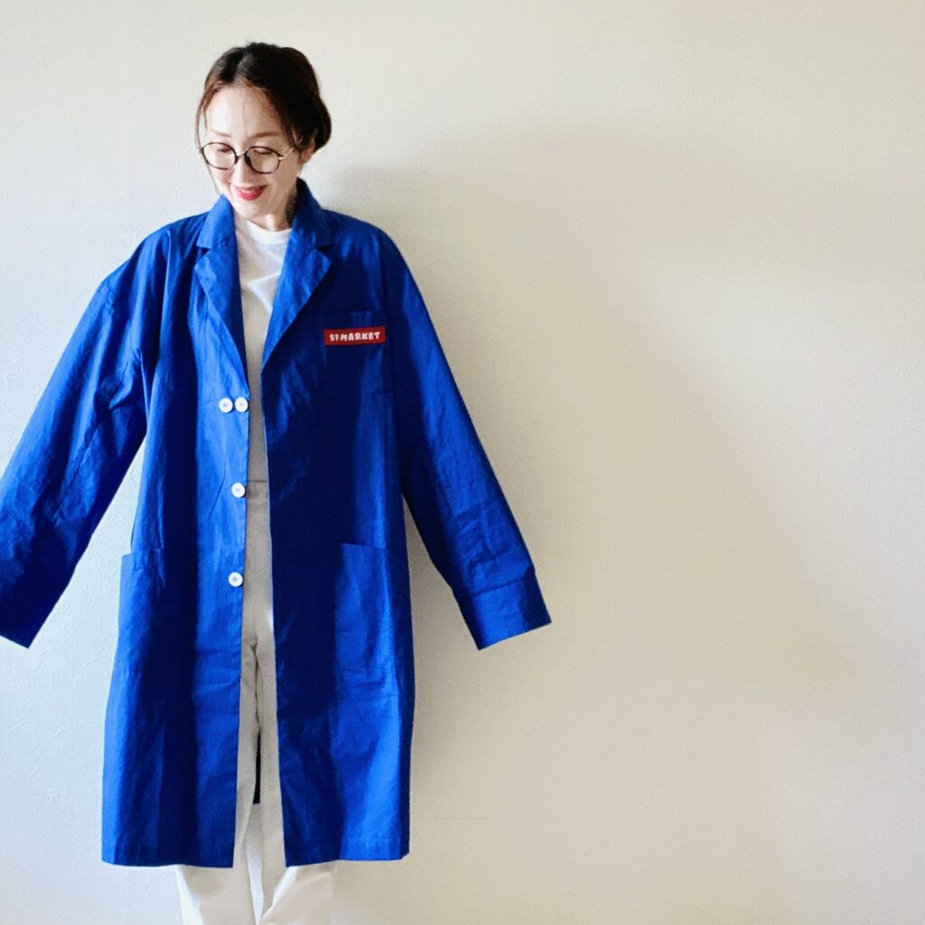 写真：SFM7周年オリジナル記念ジャケット、着画、上半身、正面
