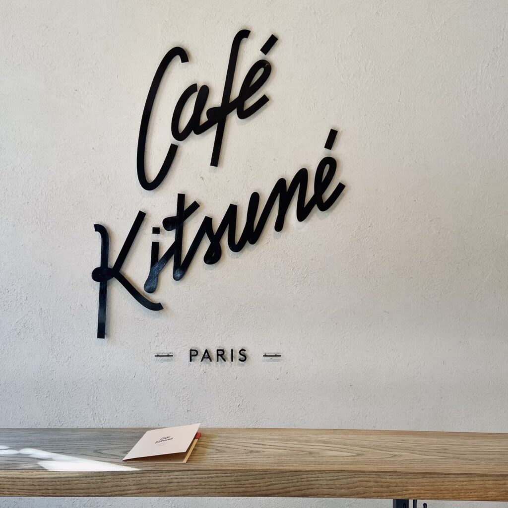 カフェキツネ 表参道カフェ