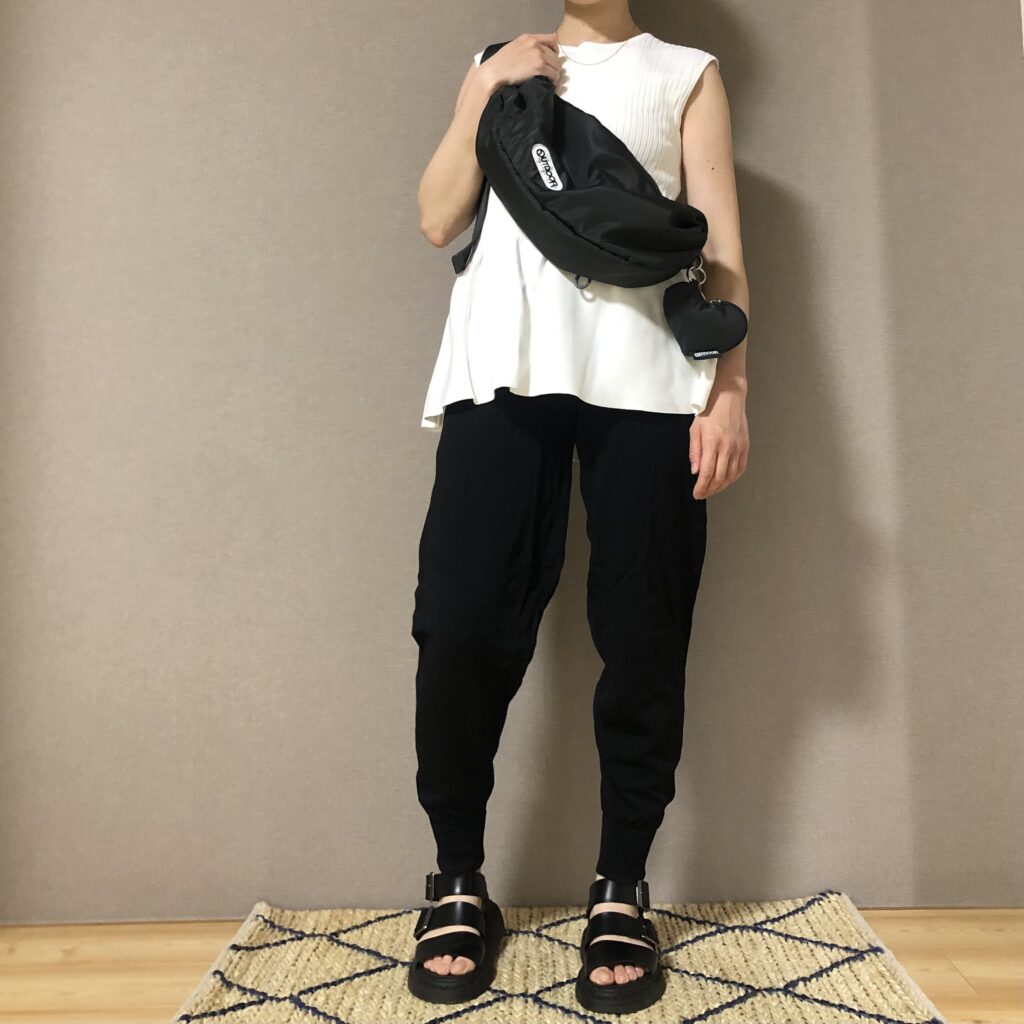 LEE 100人隊　OUTDOORPRODUCTS LEEマルシェ　限定　ボディバッグ　スミクロ