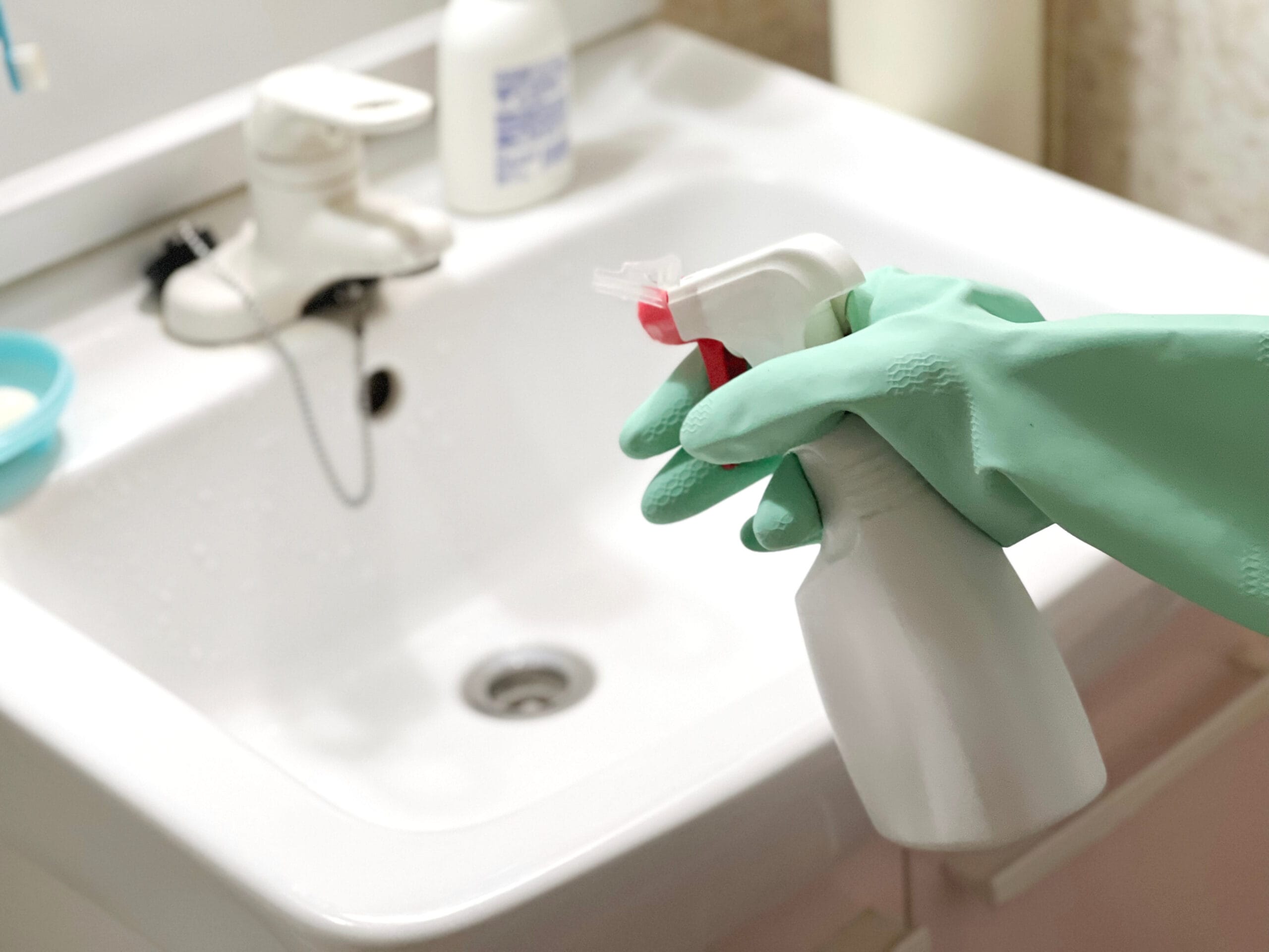 掃除　スプレー　撥水