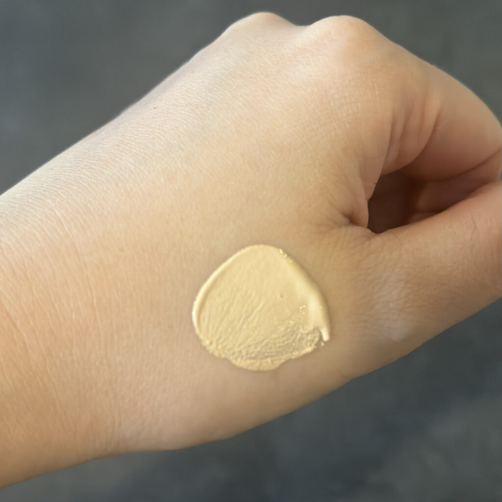 チャコットのラスティングベースクール　　下地