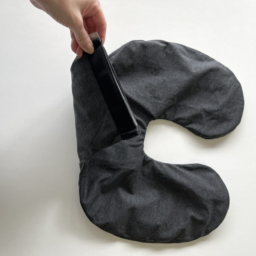 ネックピロー　折りたたみ　fuu