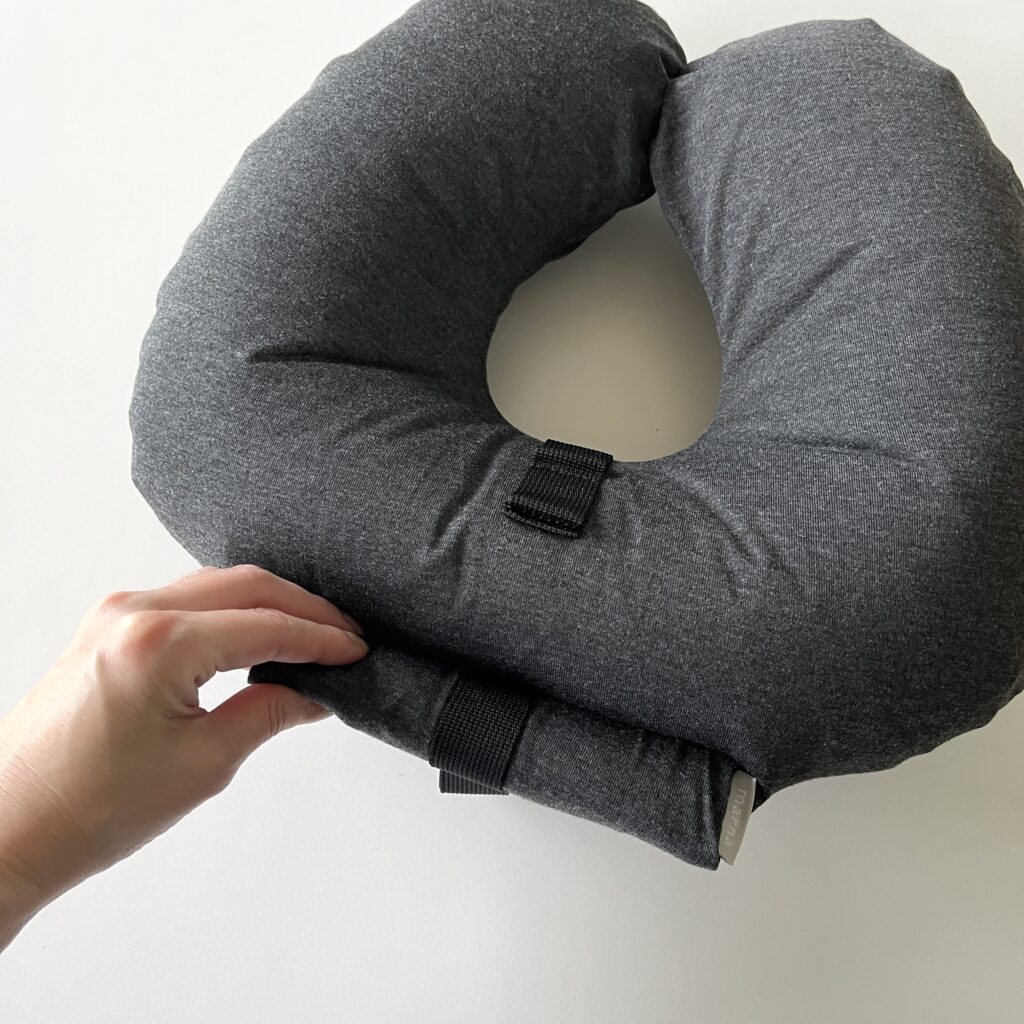 ネックピロー　折りたたみ　fuu