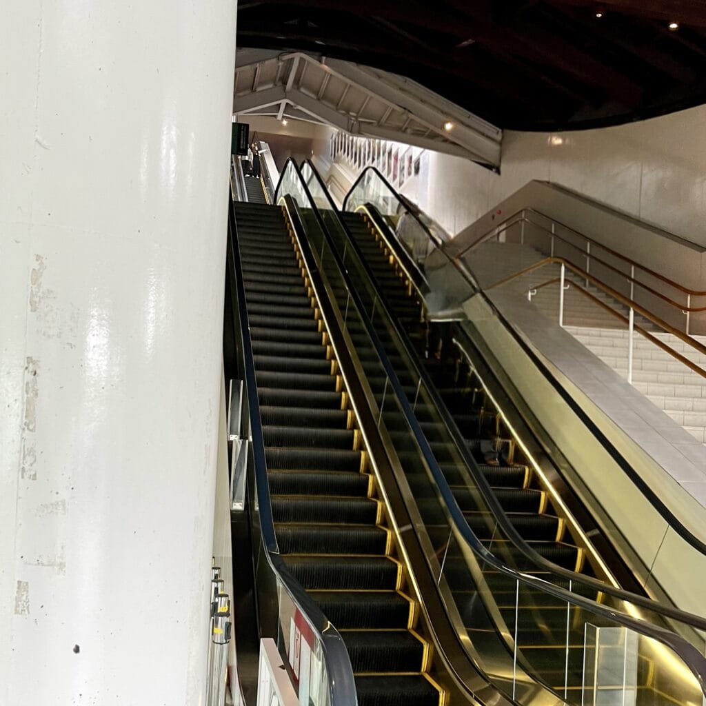 エスカレータ