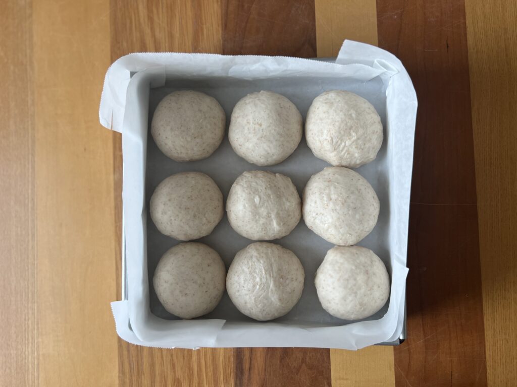 悲しいかな、飽くなき探求心を持つパンおたく（icoco)は我が家に何か起こっても自由気ままに発酵が進む天然酵母を死滅させたくない!という強い思いから、アクシデントの最中だって同時進行でお世話も欠かさずまだパンを焼いています。