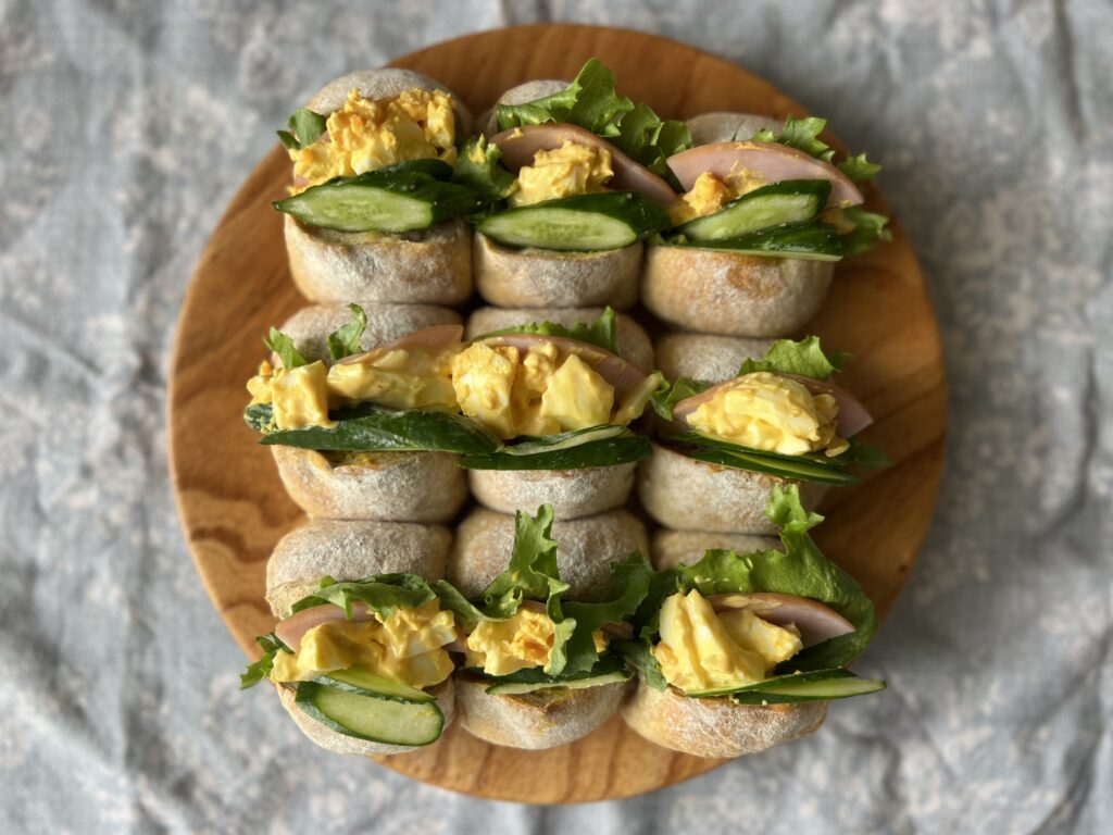 悲しいかな、飽くなき探求心を持つパンおたく（icoco)は我が家に何か起こっても自由気ままに発酵が進む天然酵母を死滅させたくない!という強い思いから、アクシデントの最中だって同時進行でお世話も欠かさずまだパンを焼いています。