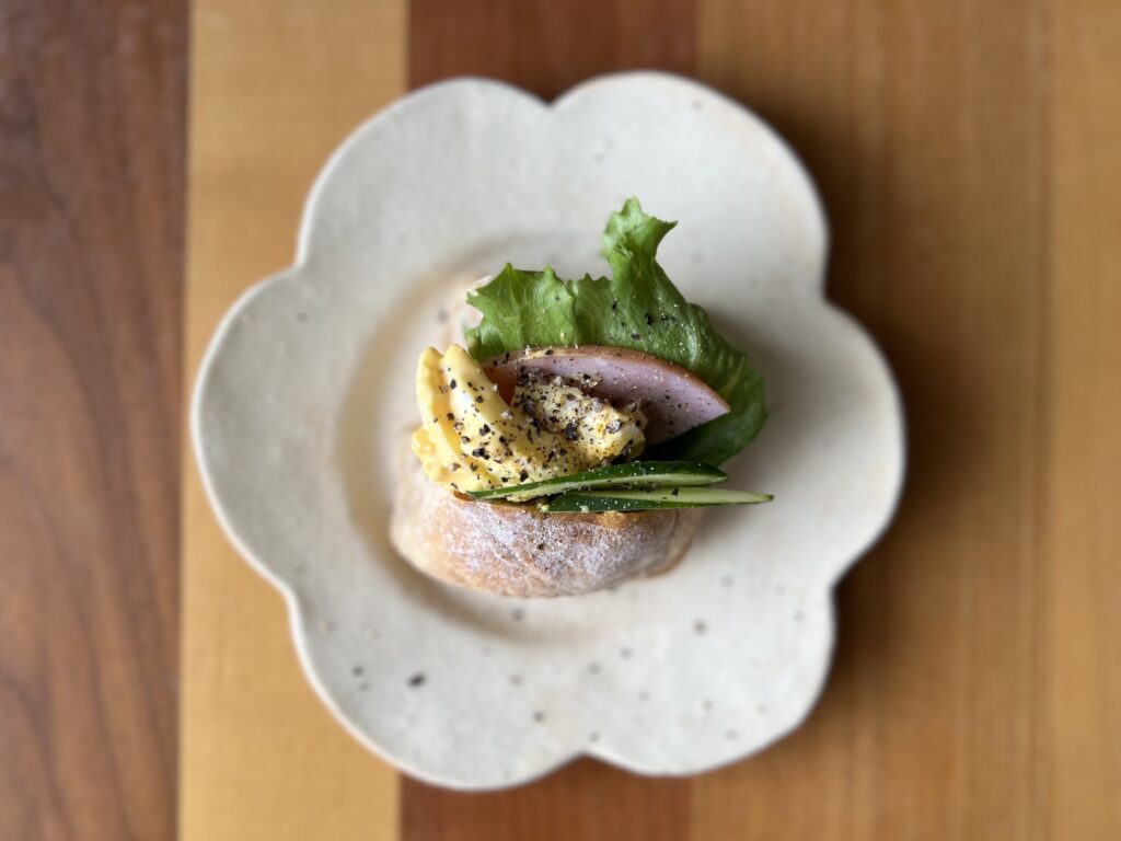 悲しいかな、飽くなき探求心を持つパンおたく（icoco)は我が家に何か起こっても自由気ままに発酵が進む天然酵母を死滅させたくない!という強い思いから、アクシデントの最中だって同時進行でお世話も欠かさずまだパンを焼いています。