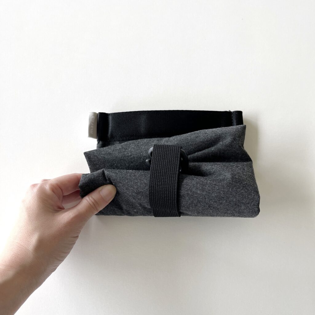 ネックピロー　折りたたみ　fuu