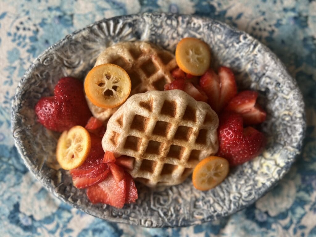 【沖縄】「寒緋桜(カンヒザクラ)の実」を使って天然酵母パン作り⑤（焼き菓子編）TB icoco　ダイソー　ワッフルメーカー