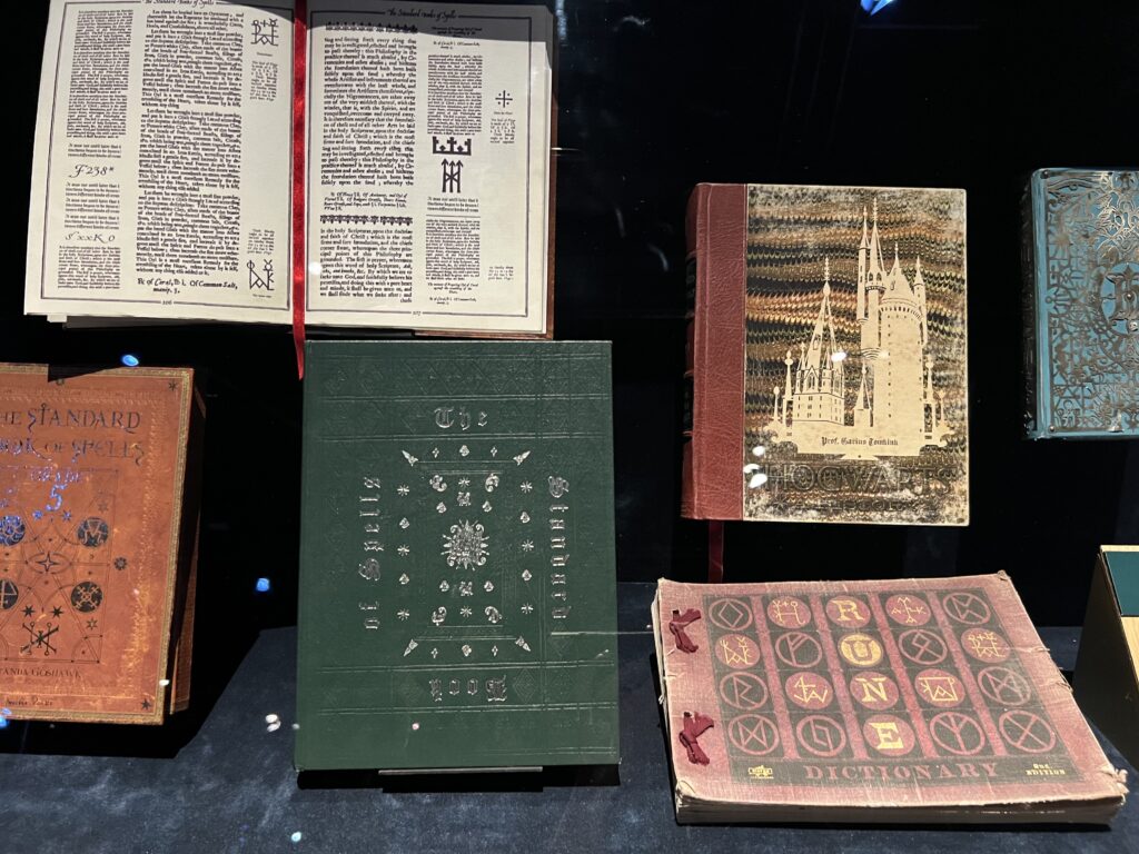 【ワーナー ブラザース スタジオツアー東京】映画ハリーポッターの舞台裏を体験！① TB icoco