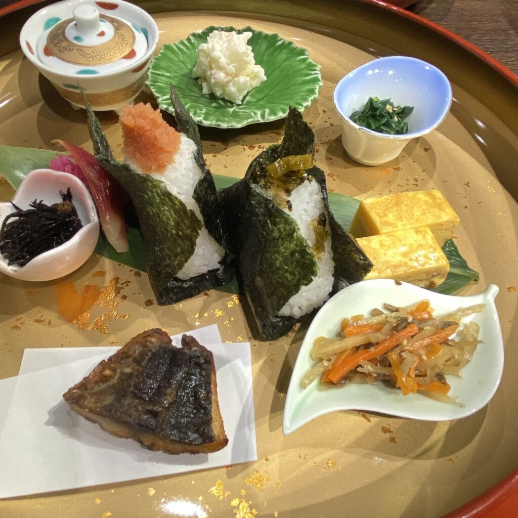 稚加榮おにぎり御膳