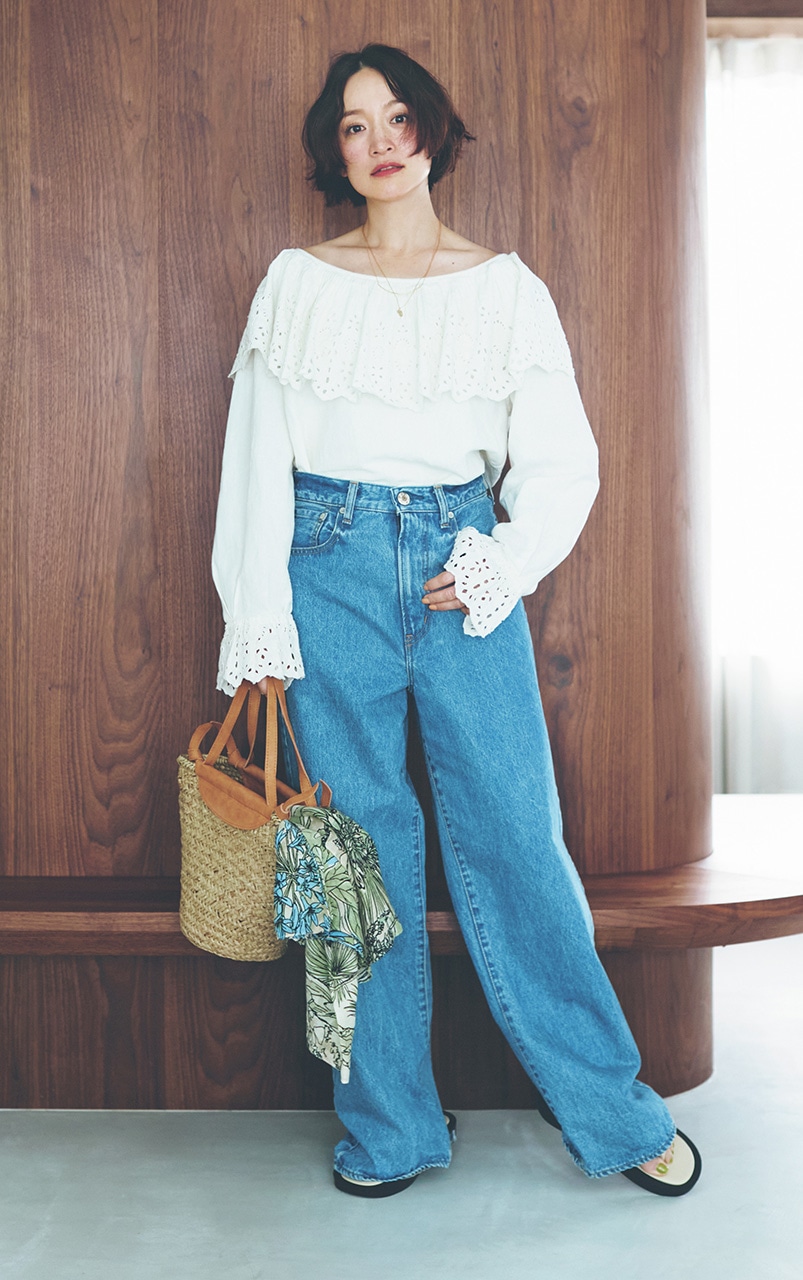 高山都さん　Curensologyのレースブラウスのコーデ