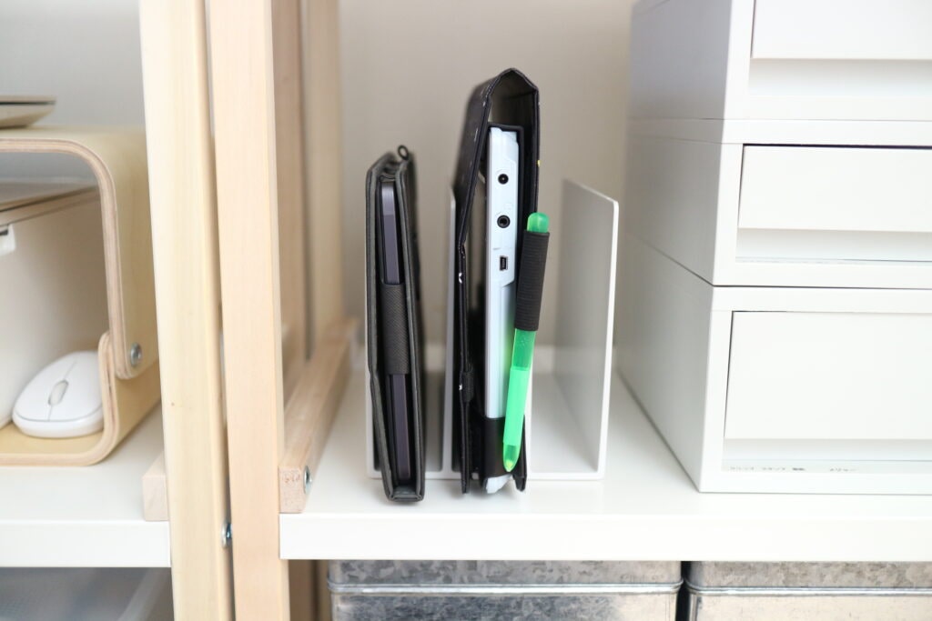 リビング収納　インテリア　収納