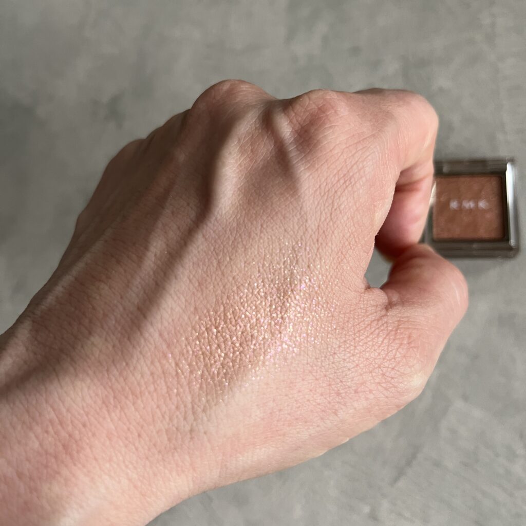 RMK インフィニシェイド シングル アイシャドウ