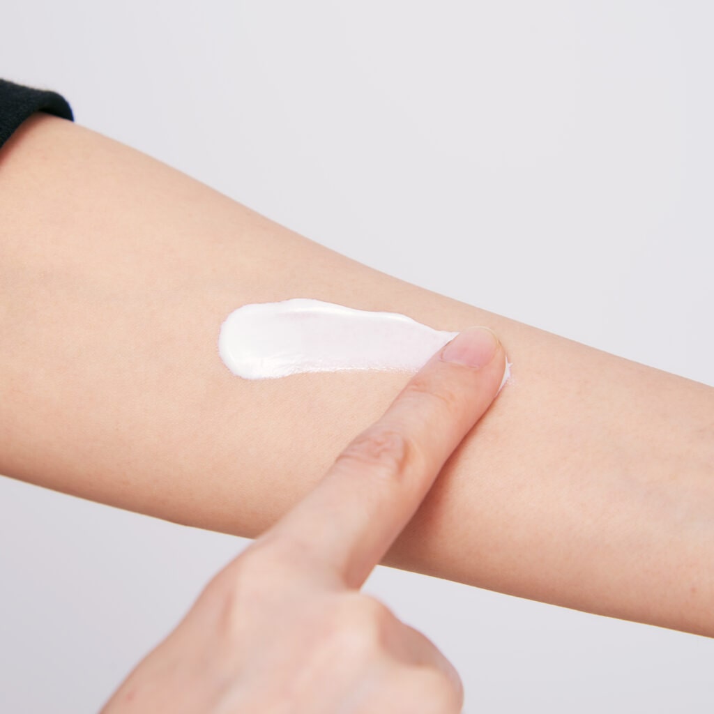 メントール配合のすーっとしたジェル。ひと塗りで約6000万個のドライボールパウダーが含まれているそう！