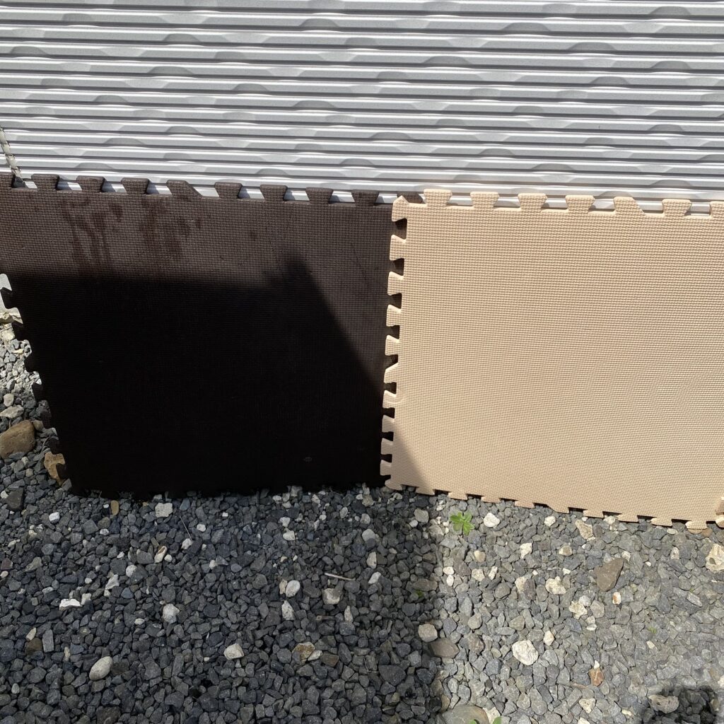 プレイマット　西松屋