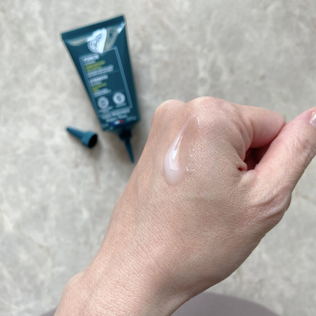 頭皮ケア　スカルプケア　イヴロシェ