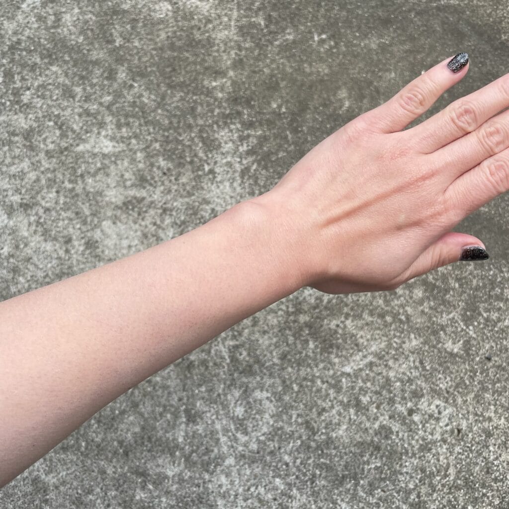 透明白肌ホワイトUVスプレー