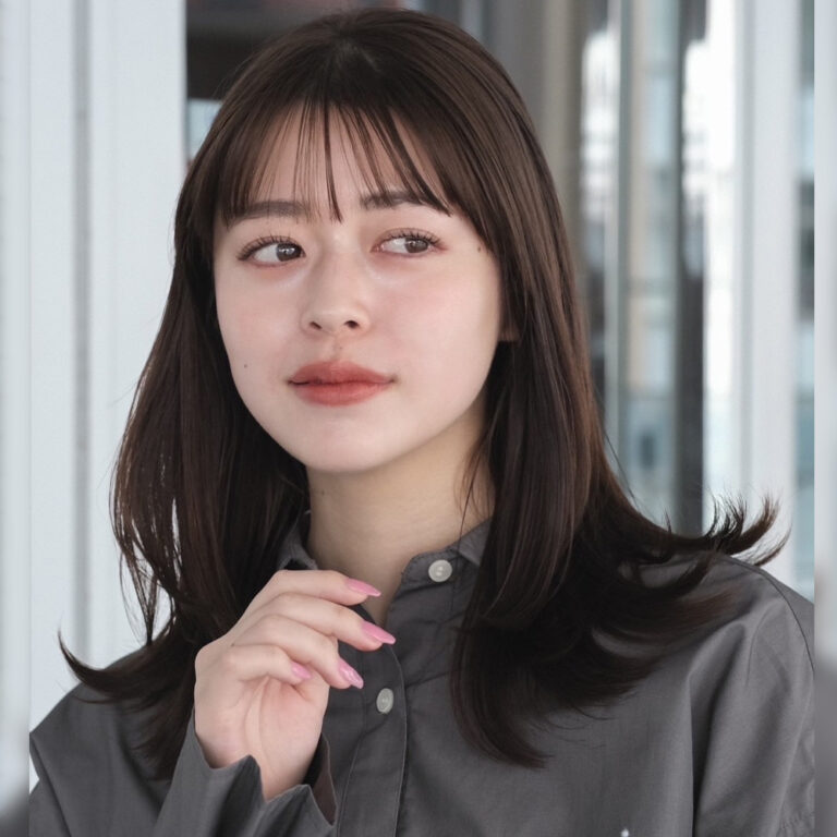 ワンカールであか抜ける、セミウェットな仕上がりの【大人の切りっぱなしボブ】　アザーカット02