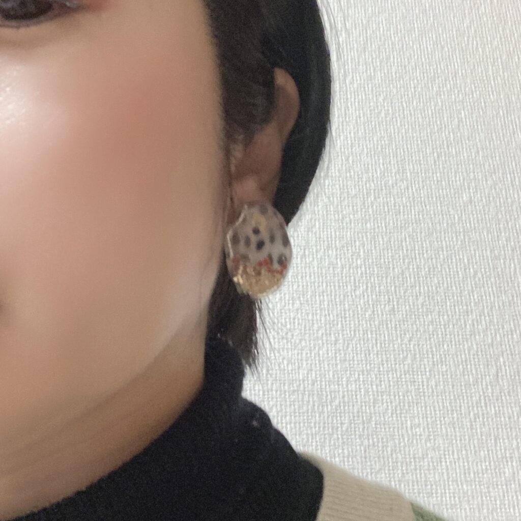LEE100人隊が作ったダルメシアン柄ピアス