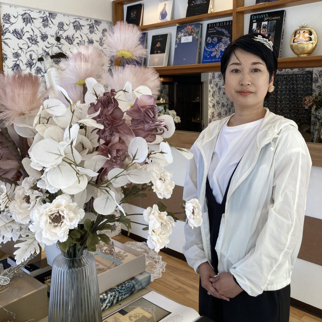 観音山ティアラミュージアム　ティアラ　アンティーク