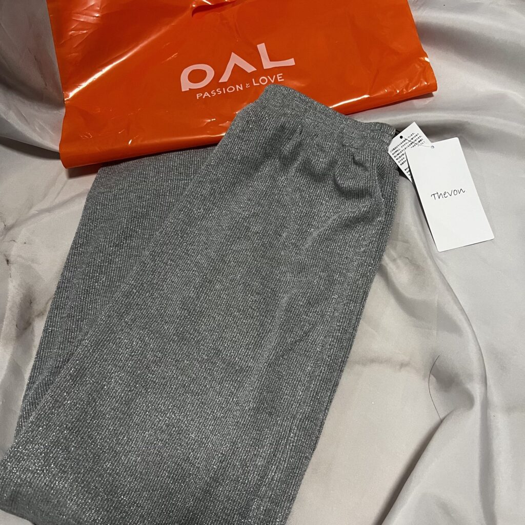 ショッピング　アウトレット　ファッション