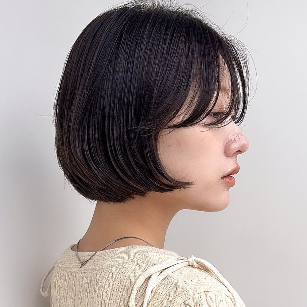 ３Ｄカットで知的なシルエットをつくる【大人の丸みショートボブ】　アザーカット01