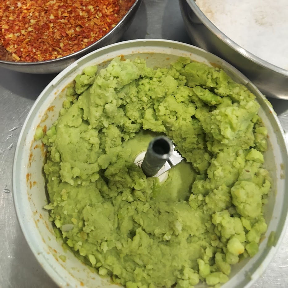 豆板醤　仕込み　そら豆