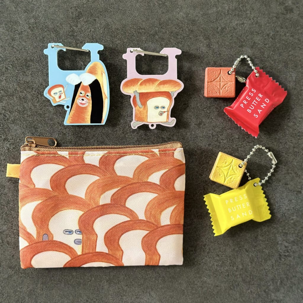 プレスバターサンドのカプセルトイ　ガチャガチャ