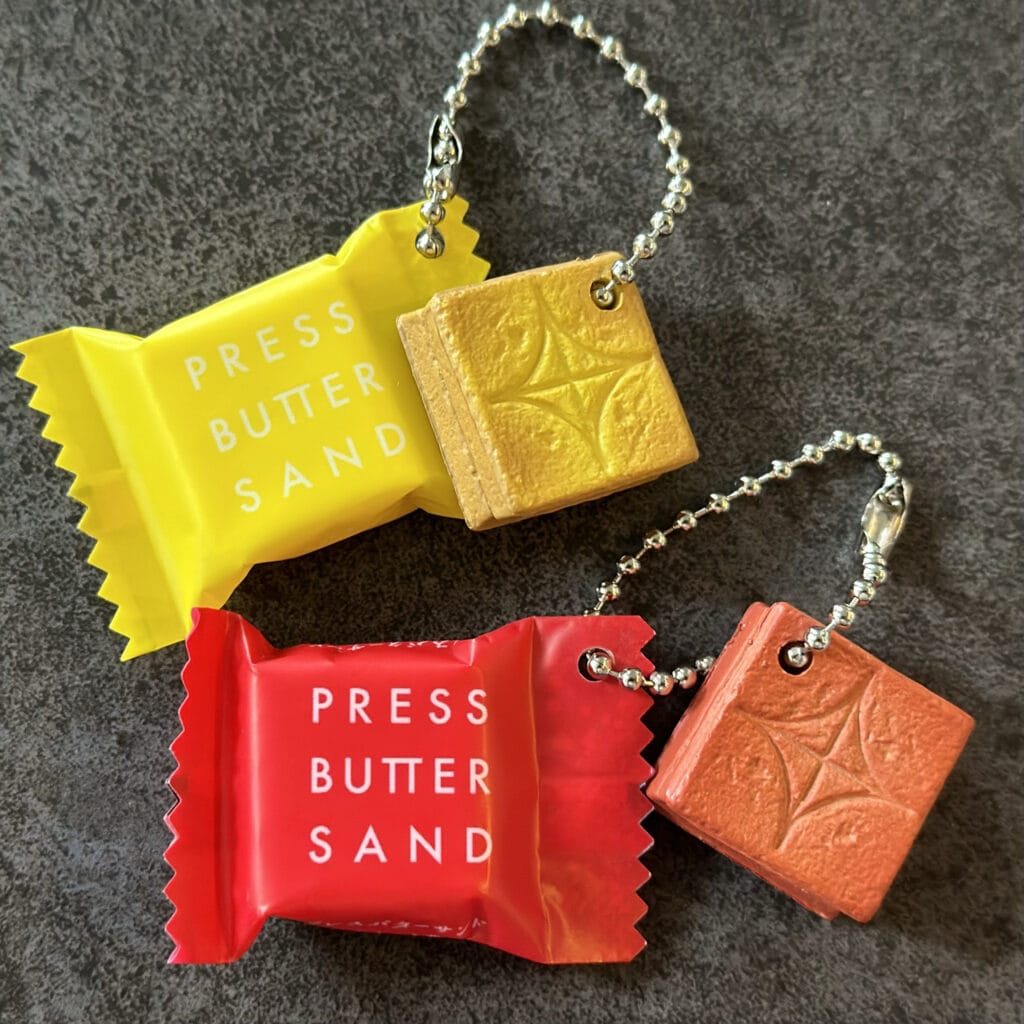 プレスバターサンドのカプセルトイ　ガチャガチャ