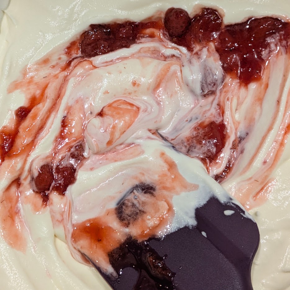 いちごソース バニラアイスクリーム 手つくり