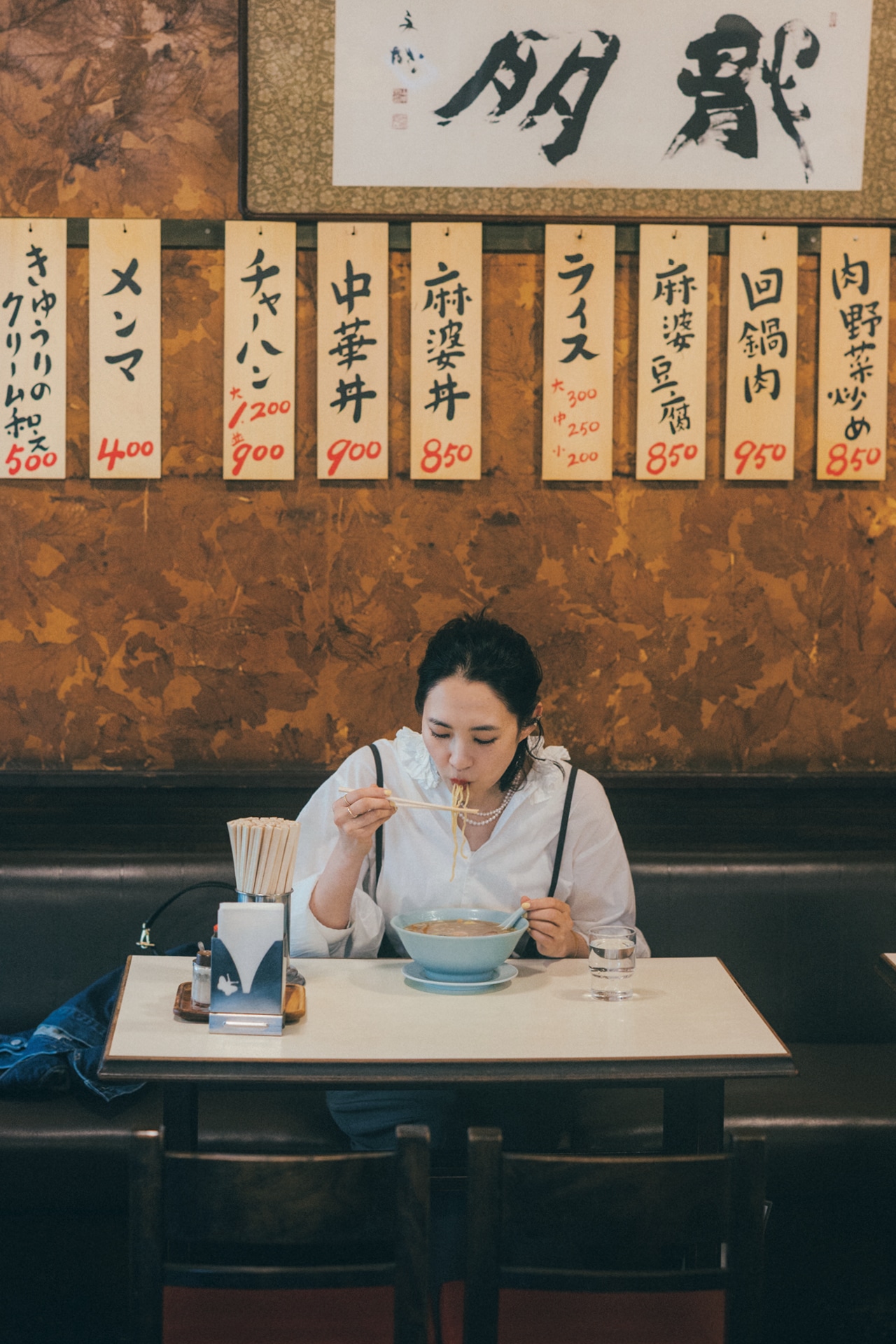 浜島直子さんのブラウス￥17600／レザボア（クリンクル クリンクル クリンクル）のコーデ