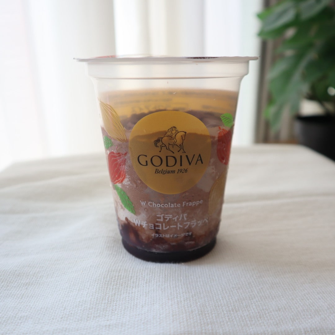 ファミマ
GODIVA
Wチョコフラッペ